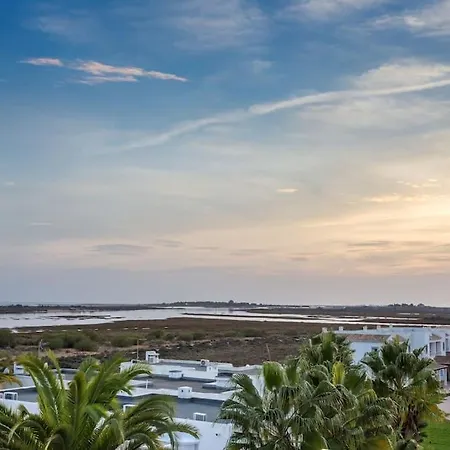 With View To The Апартаменты *